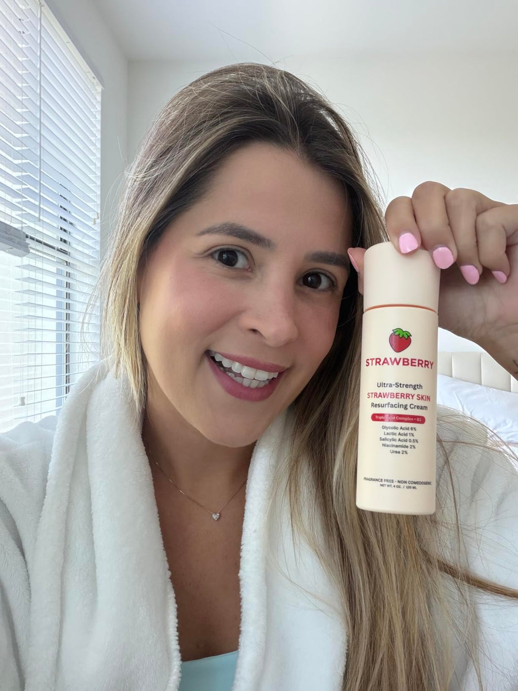 WhiteMoon® Strawberry Skin — KERA Crema Rejuvenecedora Triple Ácido